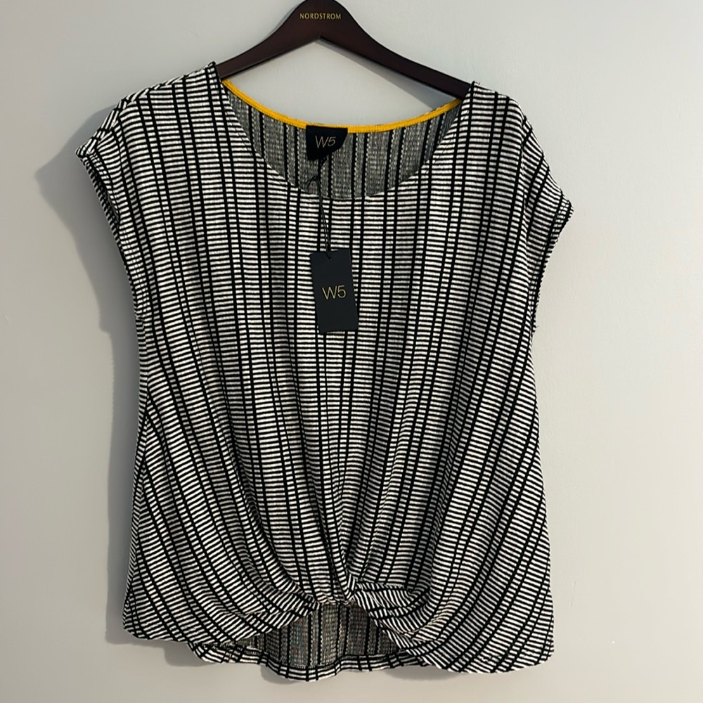 New with tags women's shirt